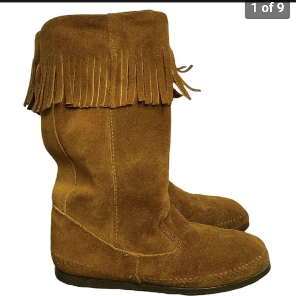 Vintage 90's Minnetonka Moccasins 9 boots with fringe mid calf